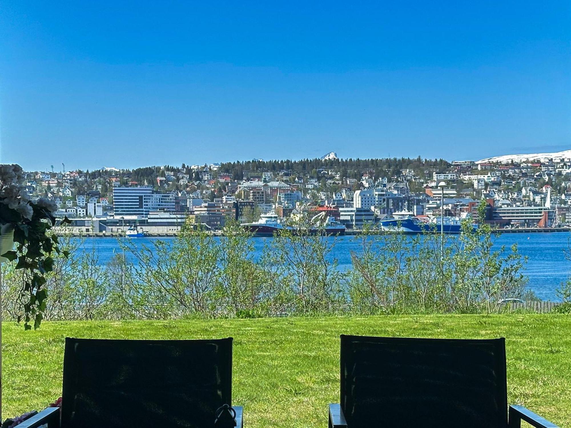 Panorama View - Free Parking - Perfect For Couples Apartment Tromsø Exterior foto