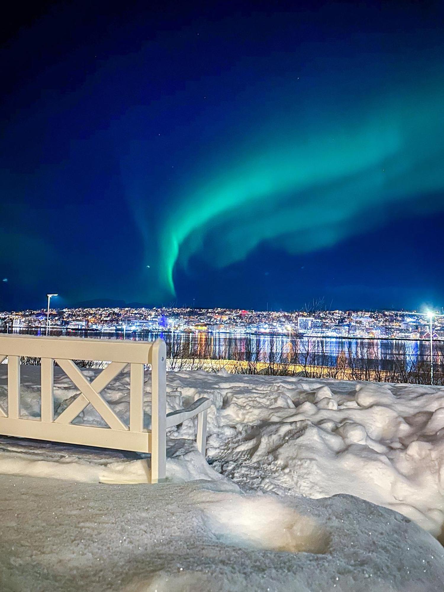 Panorama View - Free Parking - Perfect For Couples Apartment Tromsø Exterior foto